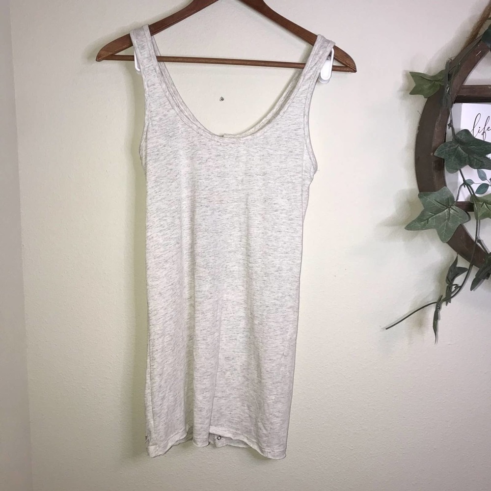 Talia grey tank top size medium